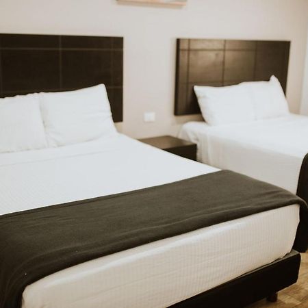 Hotel Capital Frontera Monclova Ngoại thất bức ảnh