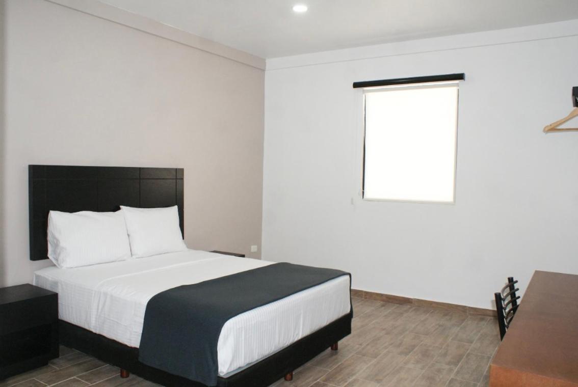 Hotel Capital Frontera Monclova Ngoại thất bức ảnh